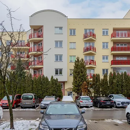 Stryjenskich Cozy With Balcony In Ursynow District By Renters * ワルシャワ