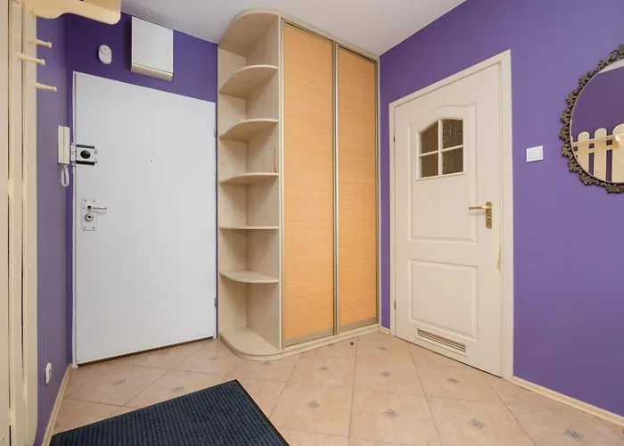 Διαμέρισμα Stryjenskich Cozy With Balcony In Ursynow District By Renters *