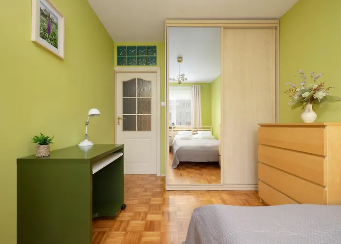 Stryjenskich Cozy With Balcony In Ursynow District By Renters